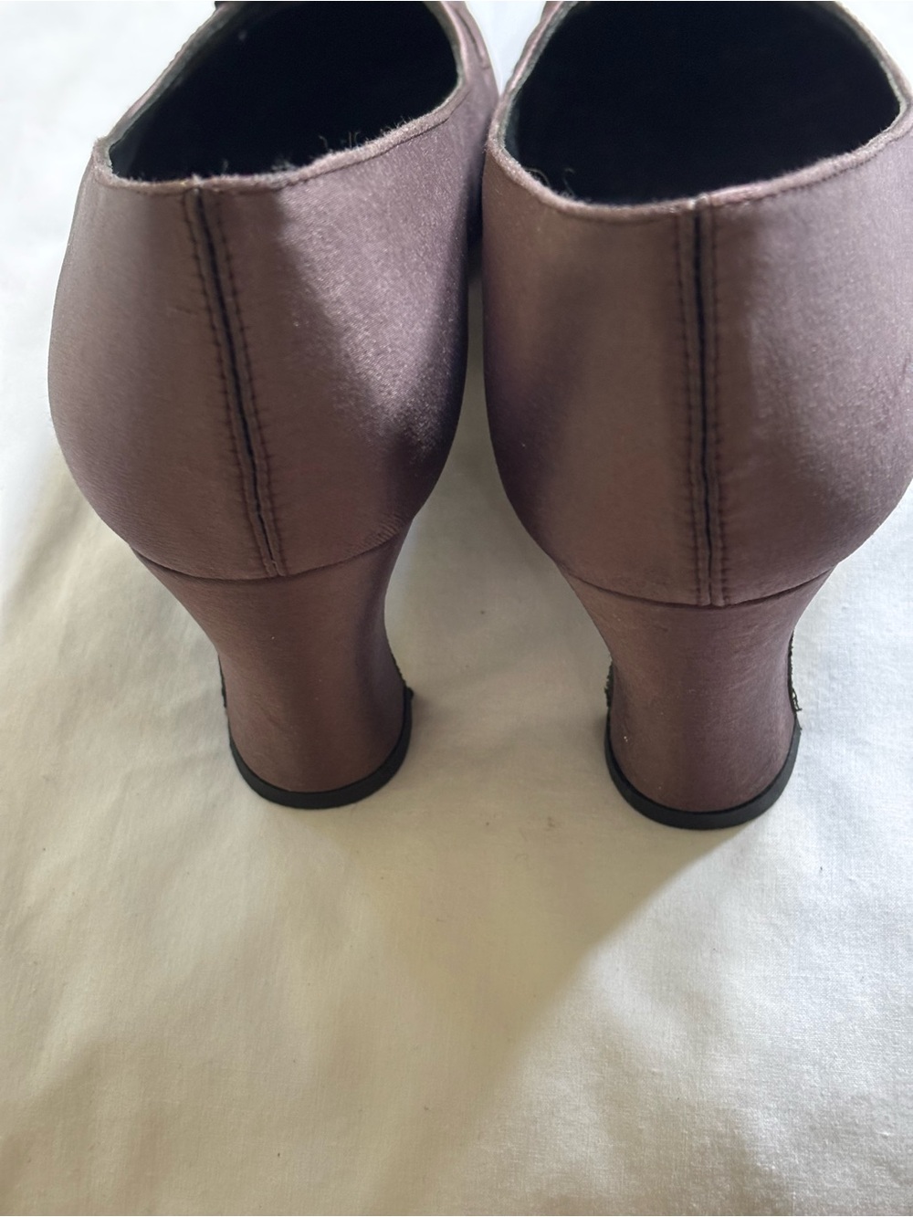 Y2K Bandolino Women's Purple Satin Dress Pumps - Picture 4 of 6